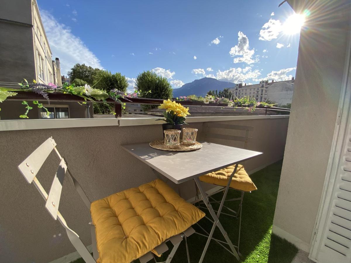 Le Bourget, Grand Appartement Proche Du Centre Grenoble Eksteriør bilde